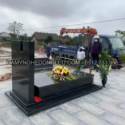 Mộ đá hoa cương 06