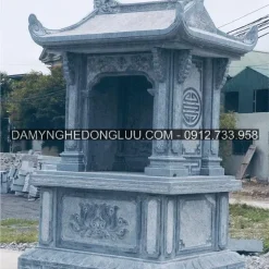 Lăng thờ đá 17
